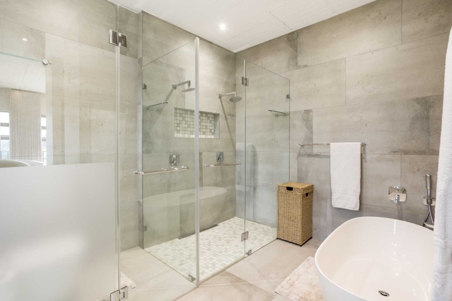 4 Bedroom Property for Sale in Val De Vie Estate Western Cape